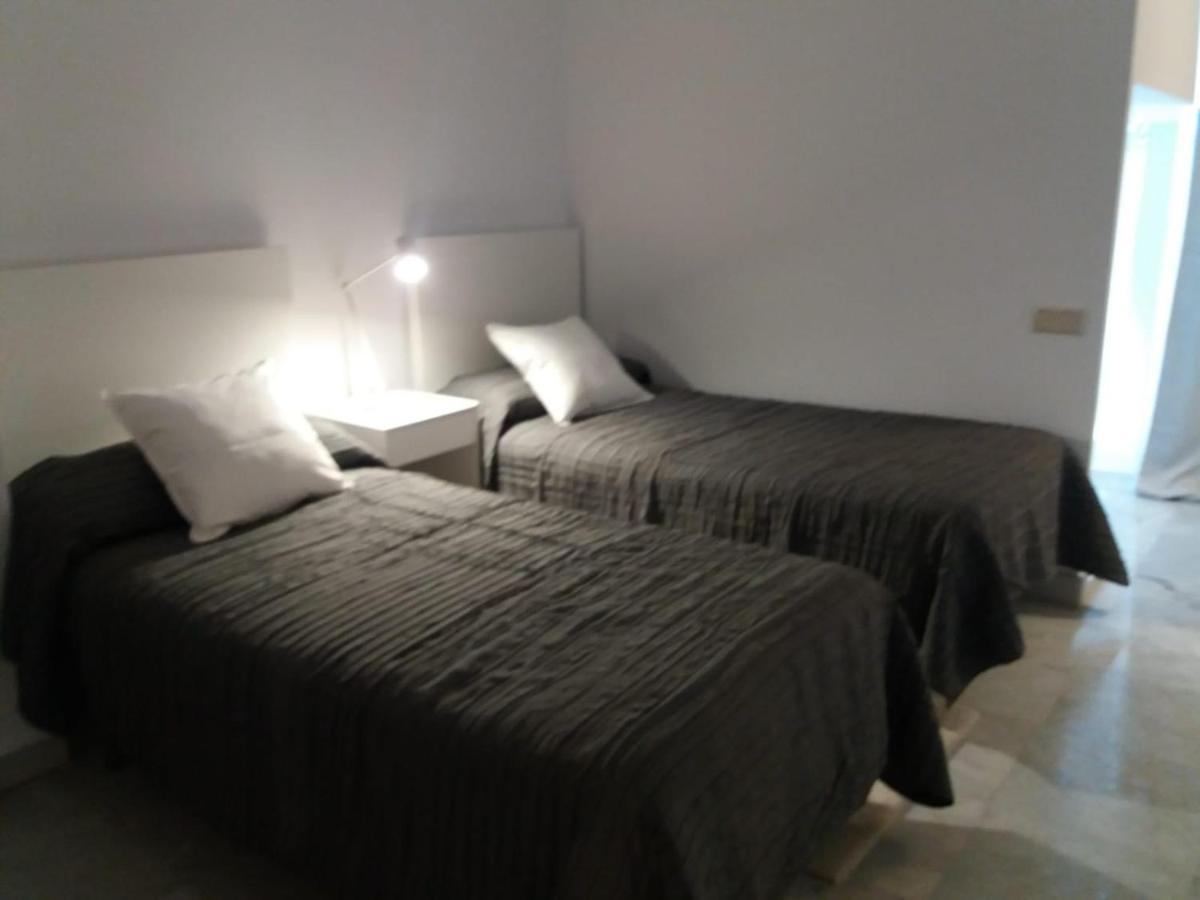 Marbella House Apartamento Duplex ภายนอก รูปภาพ