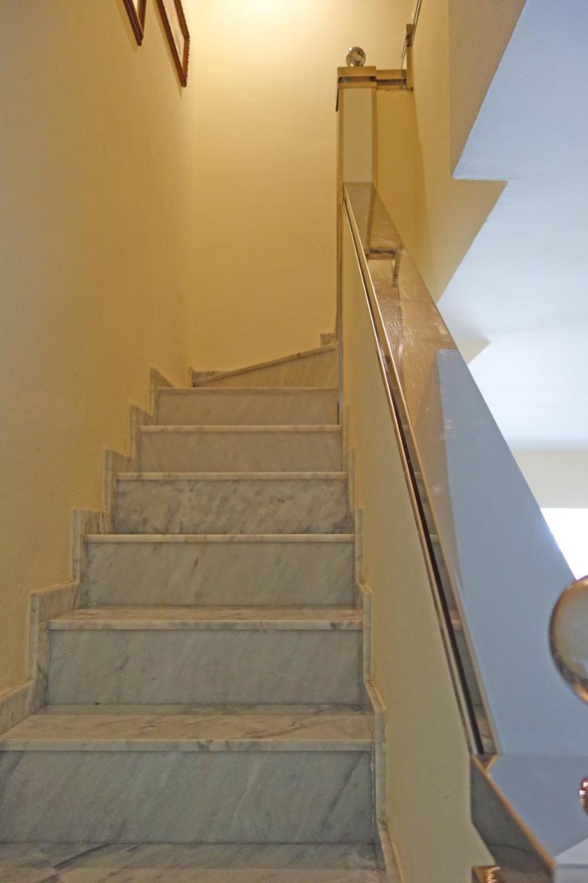 Marbella House Apartamento Duplex ภายนอก รูปภาพ